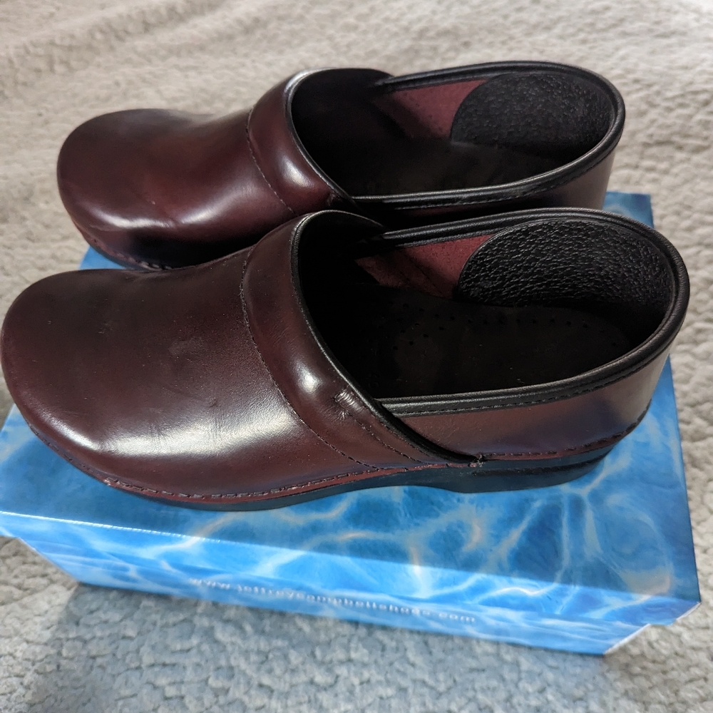 Dansko Cordovan Cabrio clog